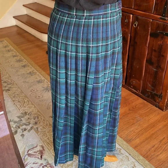Pendleton 100% virgin wall size 6 tartan green and blue plaid ladies skirt kilt - Picture 3 of 12